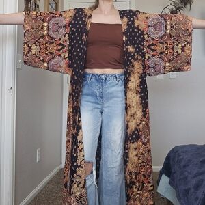 Nostalgia Vibrant Paisley Kimono